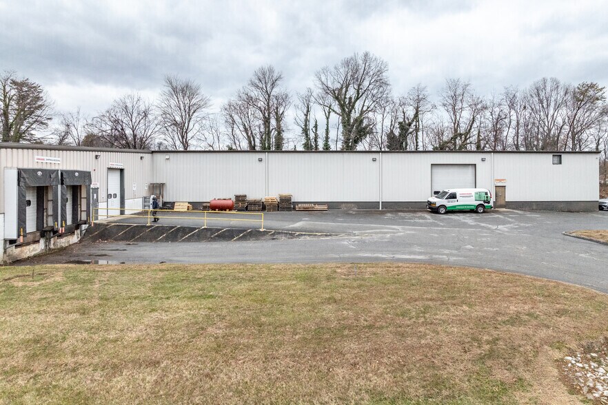 More Photos Of 10901 Pump House Rd, Annapolis Junction Light Manufacturing For Sale