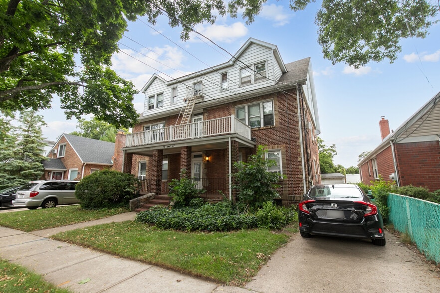 More Photos Of 11-15 Whitney Ave, Floral Park Apartments For Sale