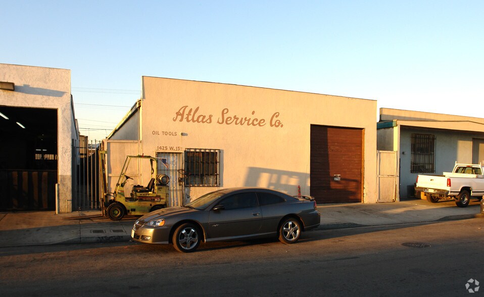 Primary Photo Of 1425 W 15th St, Long Beach Warehouse For Sale