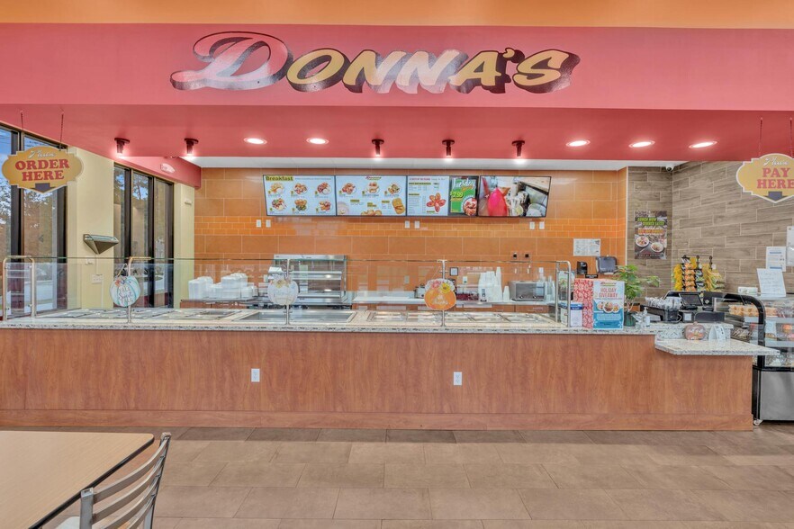 More Photos Of 2010 NW 6th St, Fort Lauderdale Fast Food For Lease