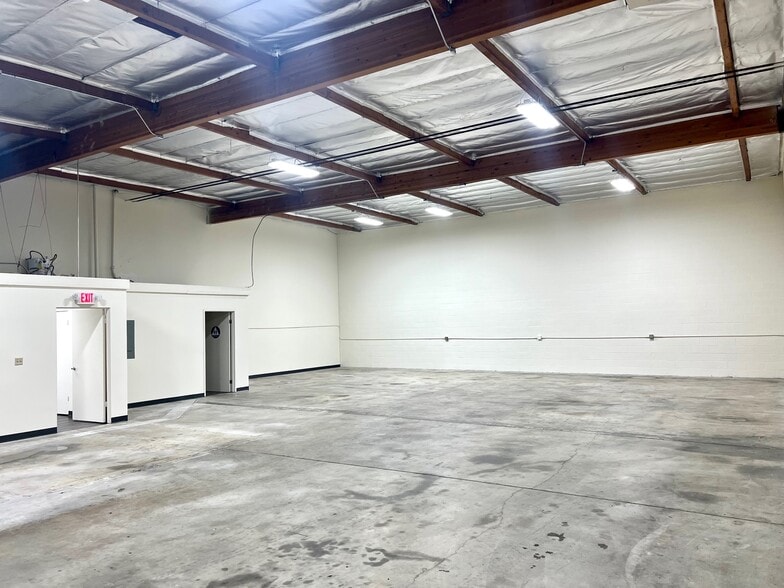 More Photos Of 1600 Chico Ave, South El Monte Warehouse For Lease