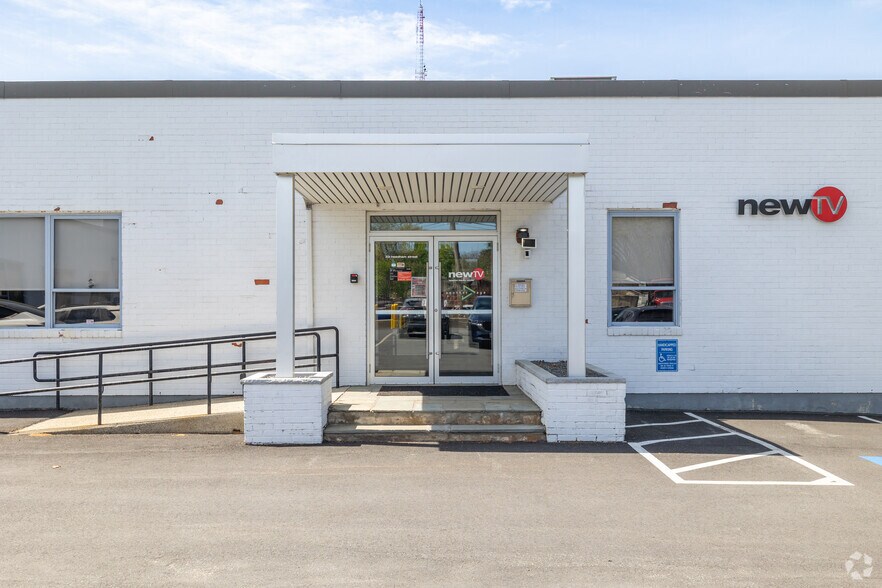 More Photos Of 25-29 Needham St, Newton Office For Lease