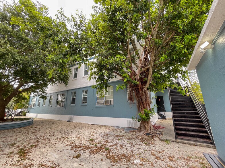 More Photos Of 36 NE 65th St, Miami Apartments For Sale