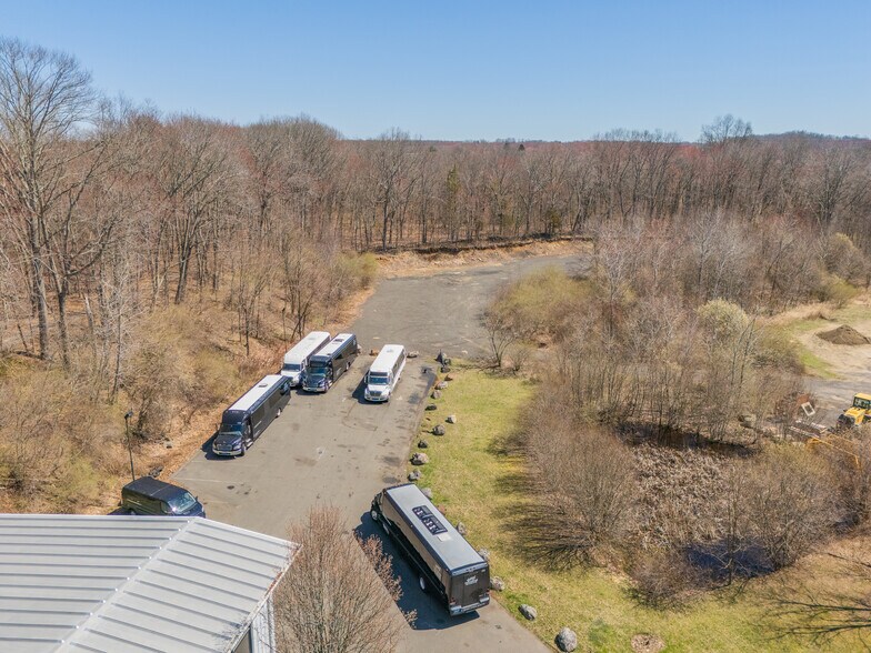 More Photos Of 106 Willenbrock Rd, Oxford Light Manufacturing For Sale