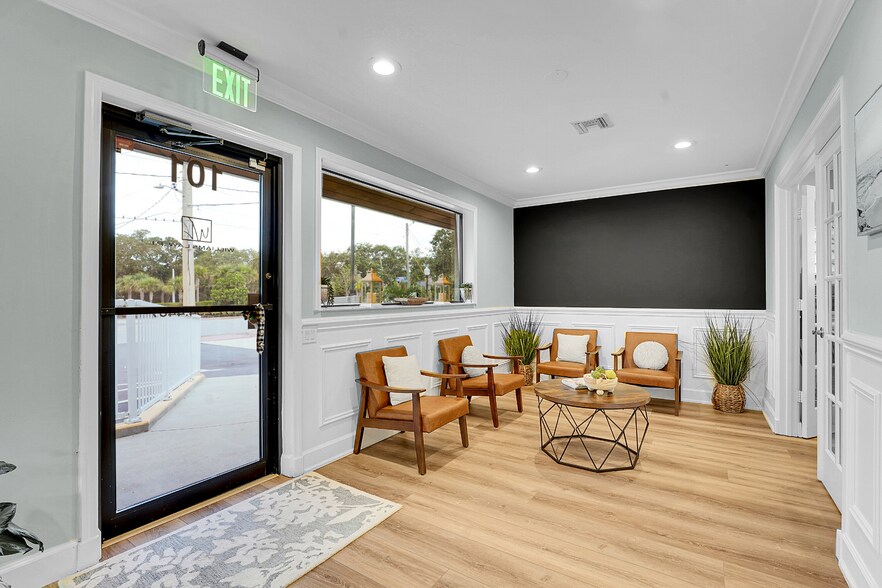 More Photos Of 101 SE Martin Luther King Jr Blvd, Stuart Office For Sale