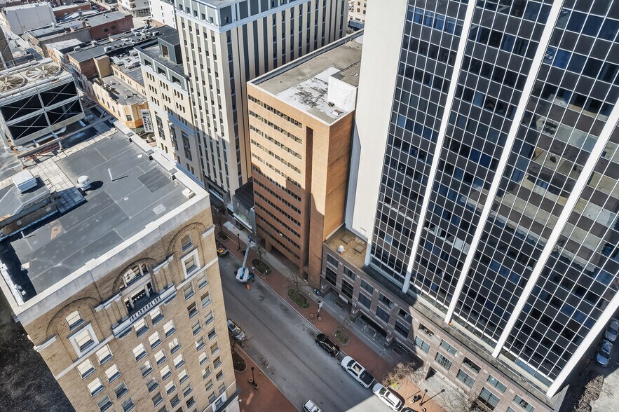 More Photos Of 913 N Market St, Wilmington Apartments For Lease