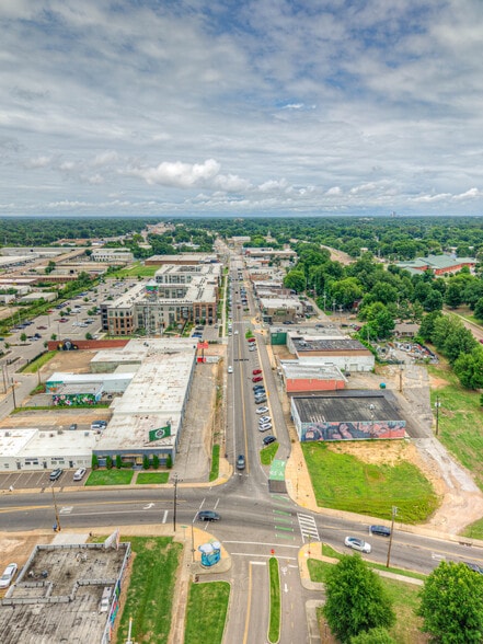 More Photos Of 478 N Hollywood St, Memphis Flex For Sale
