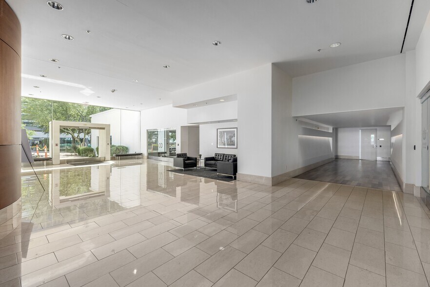 More Photos Of 3033 N Central Ave, Phoenix Loft Creative Space For Sale