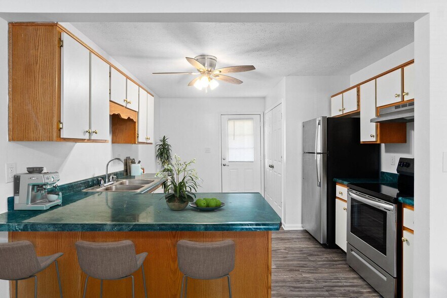 More Photos Of 111 Erie Ct, Shepherdsville Apartments For Sale