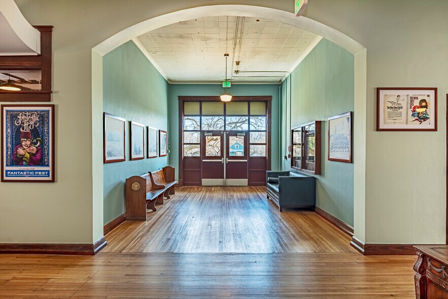 More Photos Of 3908 Avenue B, Austin Office For Lease