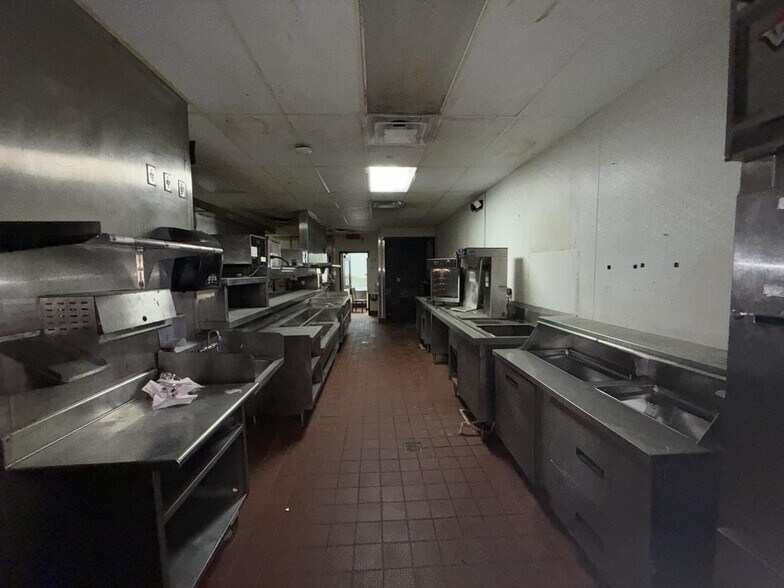 More Photos Of 224 Blanchard St, West Monroe Restaurant For Sale