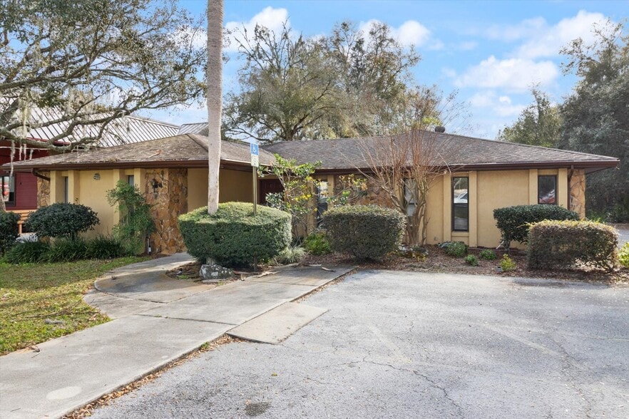 More Photos Of 2303 W Highway 44, Inverness Office For Sale