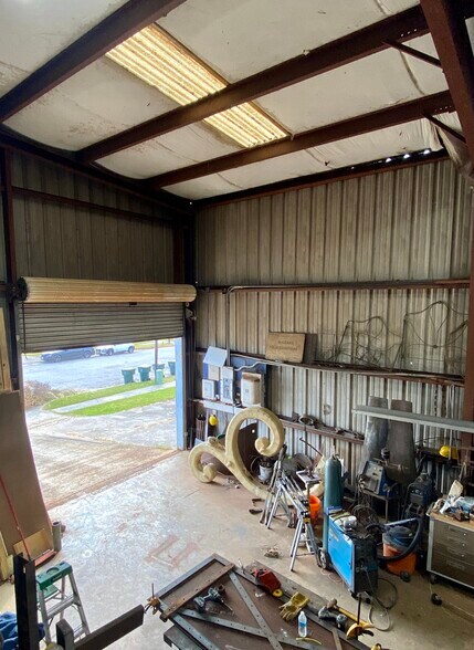 More Photos Of 315 31st St, Galveston Warehouse For Sale