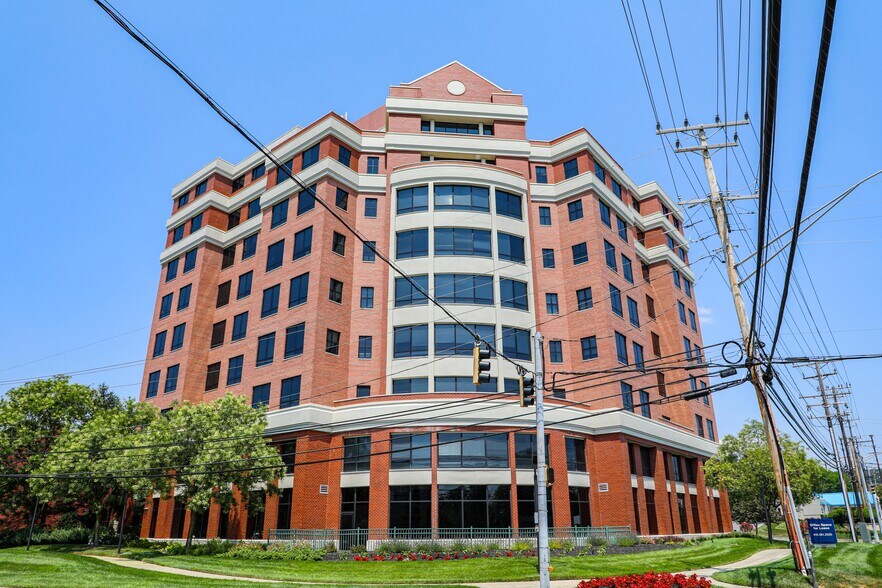 More Photos Of 100 Painters Mill Rd, Owings Mills Office For Lease