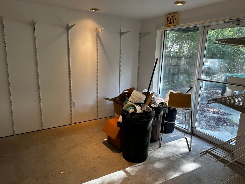 More Photos Of 2303 58th Ave E, Bradenton Light Manufacturing For Lease