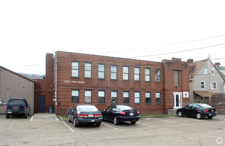 Primary Photo Of 324 4th St, Blawnox Office For Lease