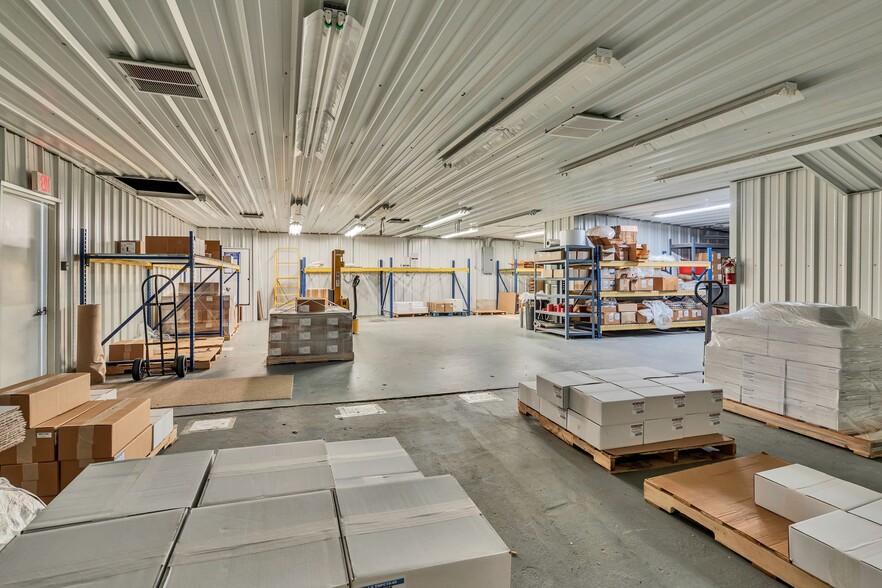 More Photos Of 4520 Keller Hicks Rd, Keller Self Storage For Lease