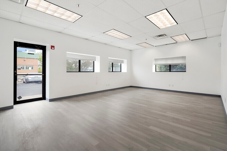 More Photos Of 1740 Skyway Dr, Longmont Warehouse For Sale