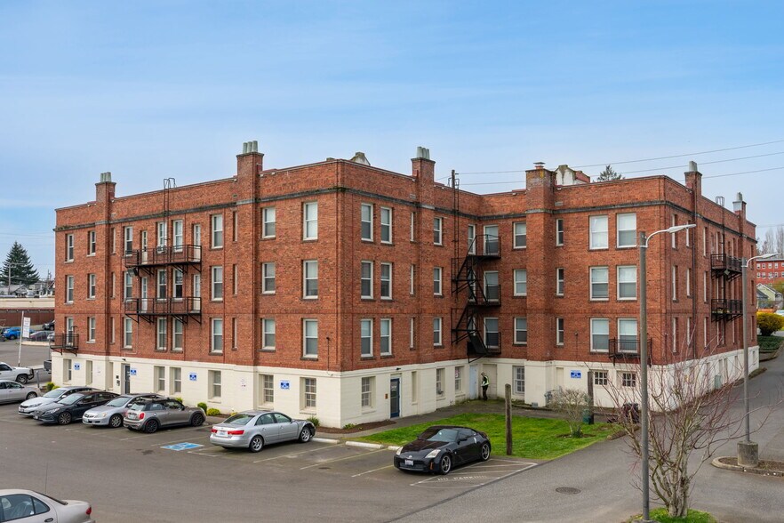 More Photos Of 834 7th St, Bremerton Apartments For Sale