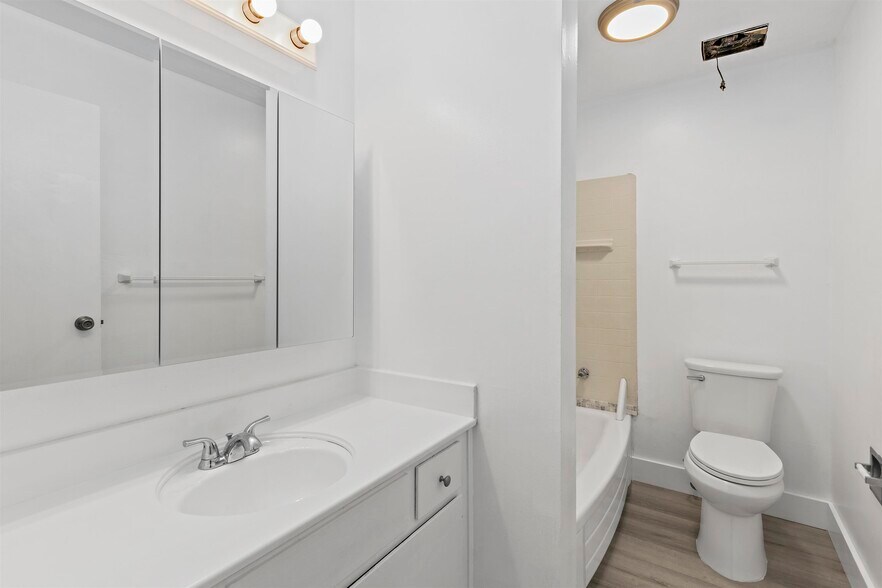 More Photos Of 2820 Park Blvd, Oakland Apartments For Sale