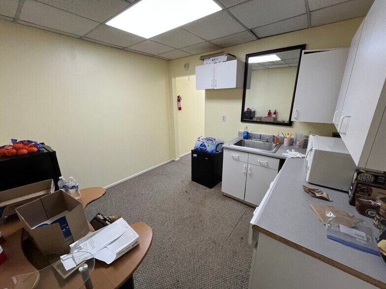 More Photos Of 124 N Main St, Brighton General Retail For Sale