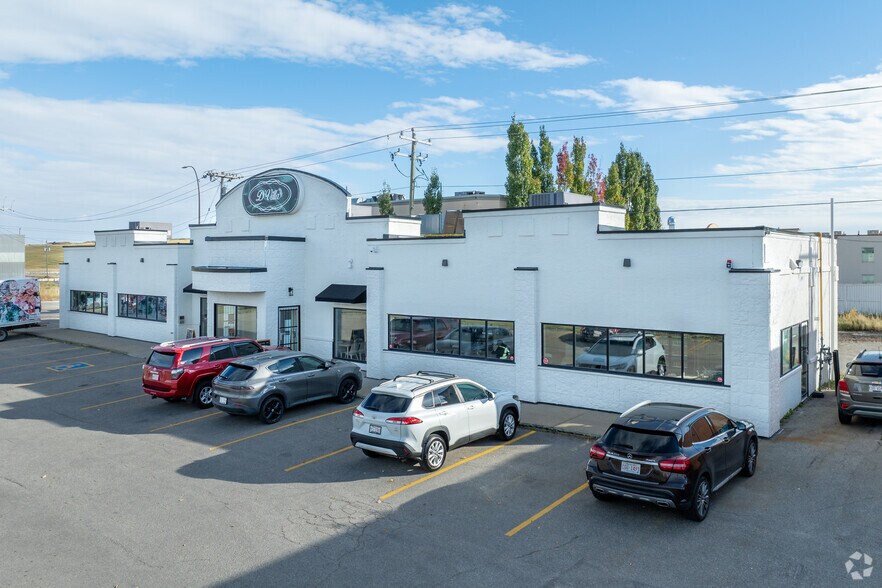 Primary Photo Of 460 Erin Woods Dr SE, Calgary Restaurant For Sale