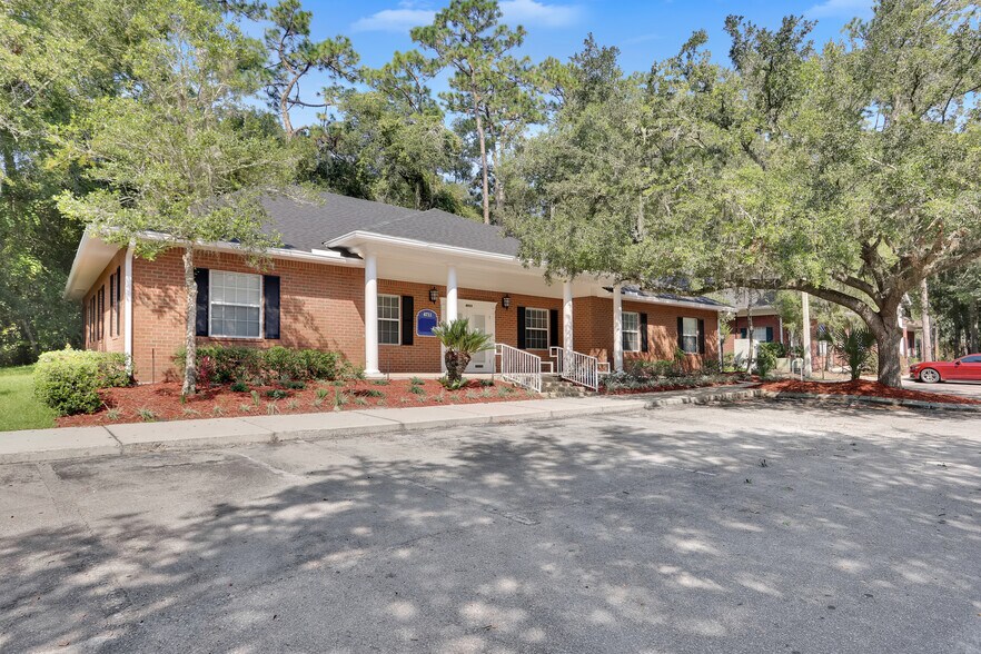 More Photos Of 4711 NW 53rd Ave, Gainesville Medical For Lease