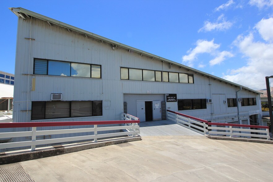 Primary Photo Of 501 Sumner St, Honolulu Warehouse For Sale