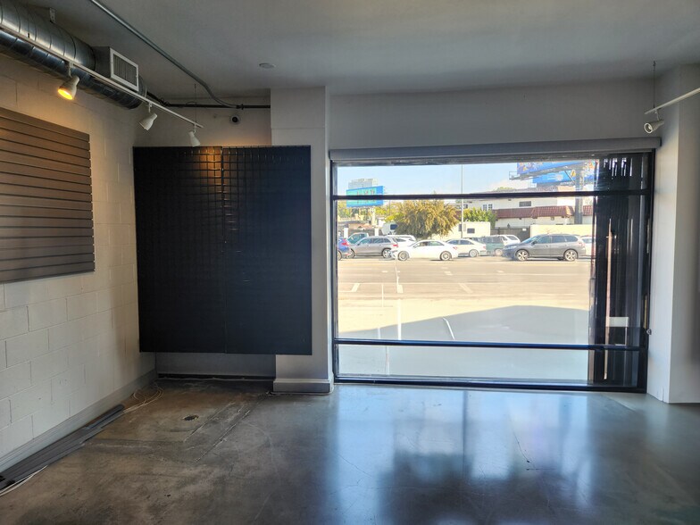 More Photos Of 8543 Venice Blvd, Los Angeles Loft Creative Space For Sale