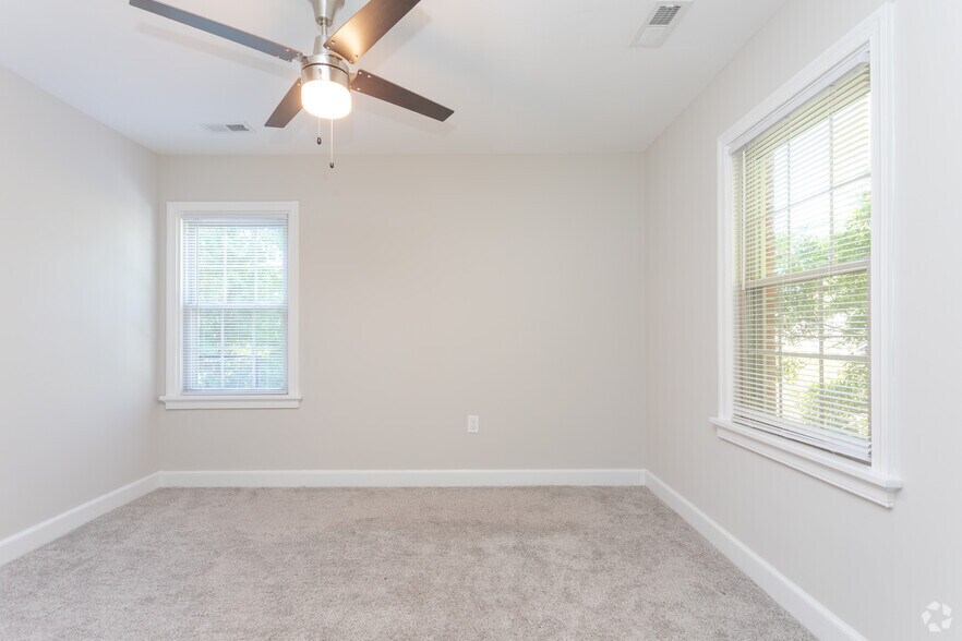 More Photos Of 1107-1117 W Rowan St, Fayetteville Apartments For Sale
