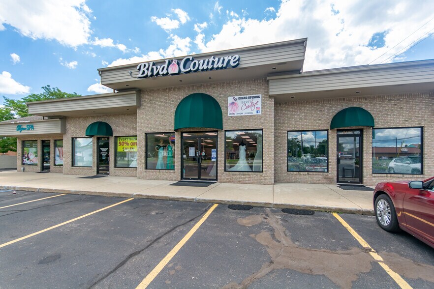 More Photos Of 8070-8078 21 Mile Rd, Shelby Township Office For Lease