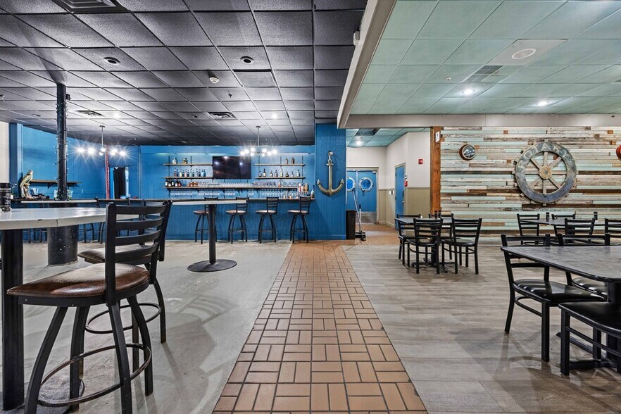 More Photos Of 1405 Gornto Rd, Valdosta Restaurant For Sale