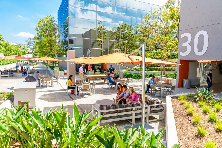 More Photos Of 20 Executive Park, Irvine Office For Lease