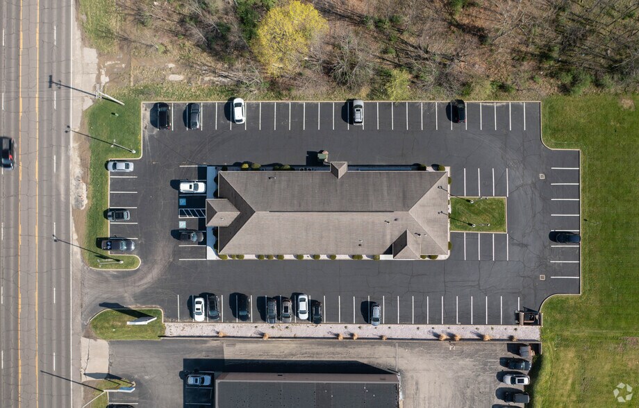 More Photos Of 8261 Market St, Youngstown Medical For Sale