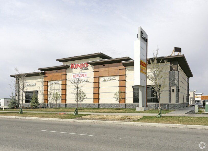 More Photos Of 11135 14th St NE, Calgary Restaurant For Lease