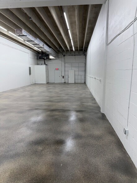 More Photos Of 4028 N 29th Ave, Hollywood Industrial For Lease