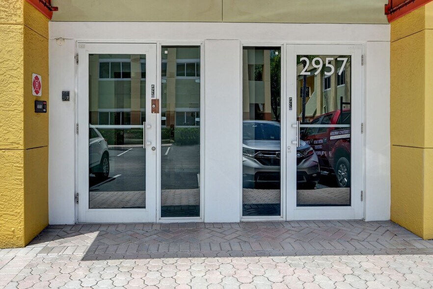 More Photos Of 2957 W Cypress Creek Rd, Fort Lauderdale Office For Sale