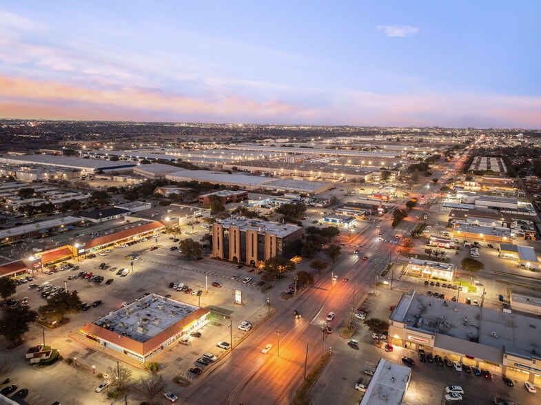 More Photos Of 1925 E Belt Line Rd, Carrollton Office For Lease