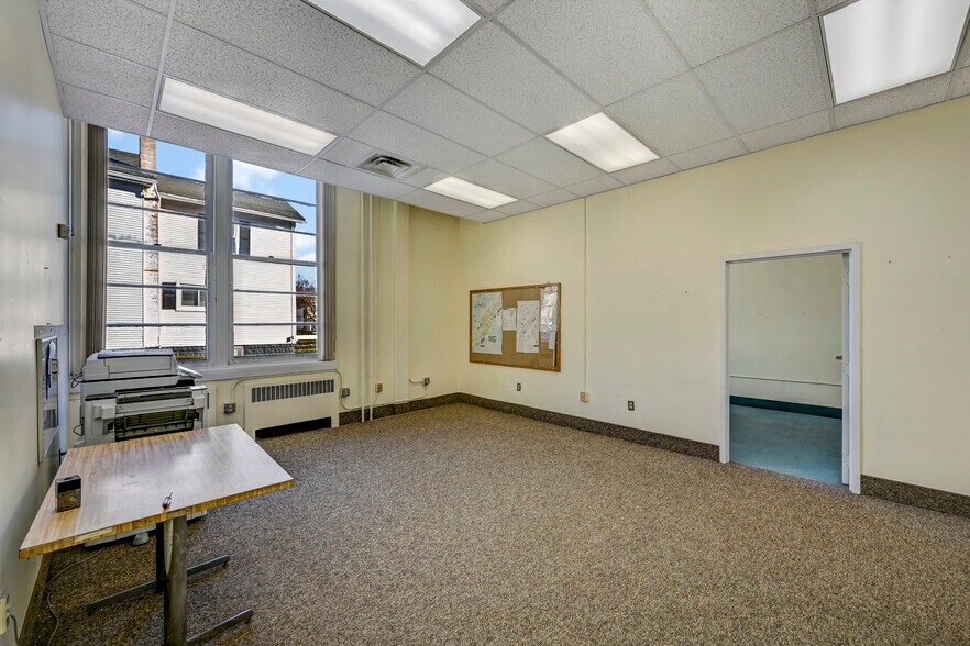 More Photos Of 301 Delaware Ave, Olyphant Office For Sale