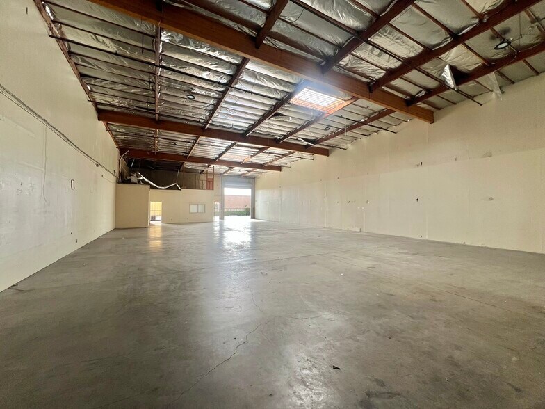More Photos Of 4455-4487 Rowland Ave, El Monte Warehouse For Lease
