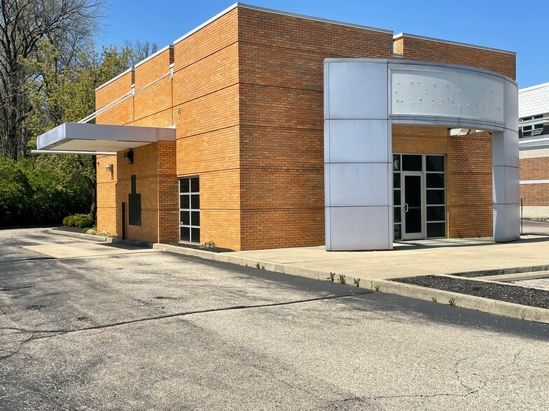 More Photos Of 4375 Reading Rd, Cincinnati Bank For Sale