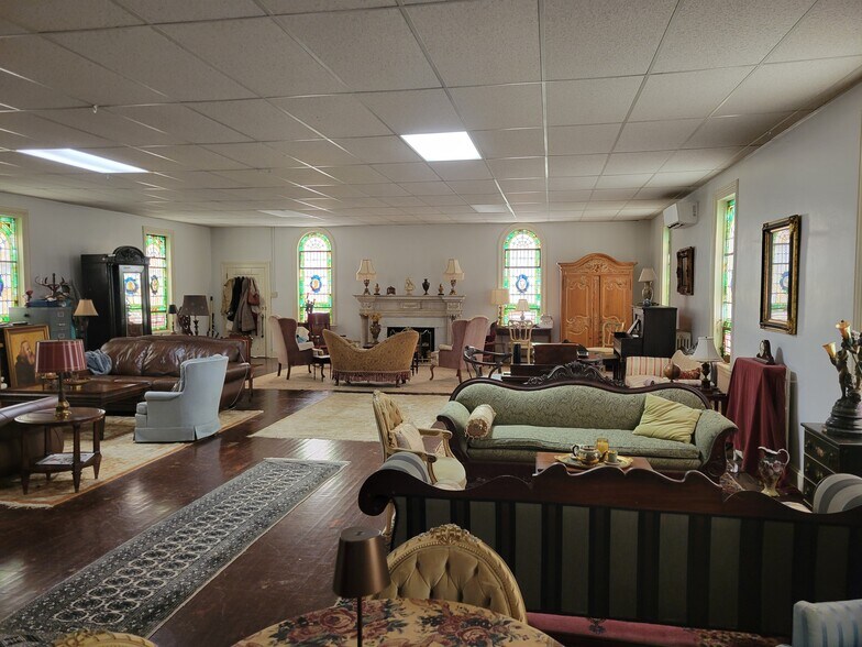 More Photos Of 7 S Main St, Union Bridge Religious Facility For Sale