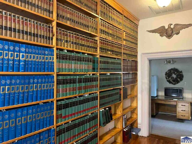 More Photos Of 219 Ohio St, Terre Haute Office For Sale