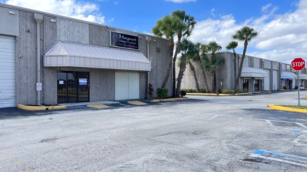 More Photos Of 2600-2634 NW 72nd Ave, Miami Warehouse For Lease