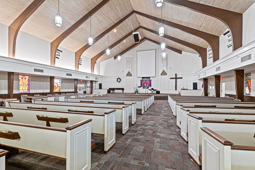 More Photos Of 2703 Wesley St, Greenville Religious Facility For Sale