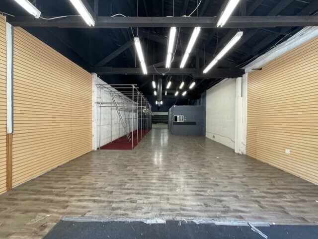 More Photos Of 1420 S Main St, Los Angeles Storefront For Lease