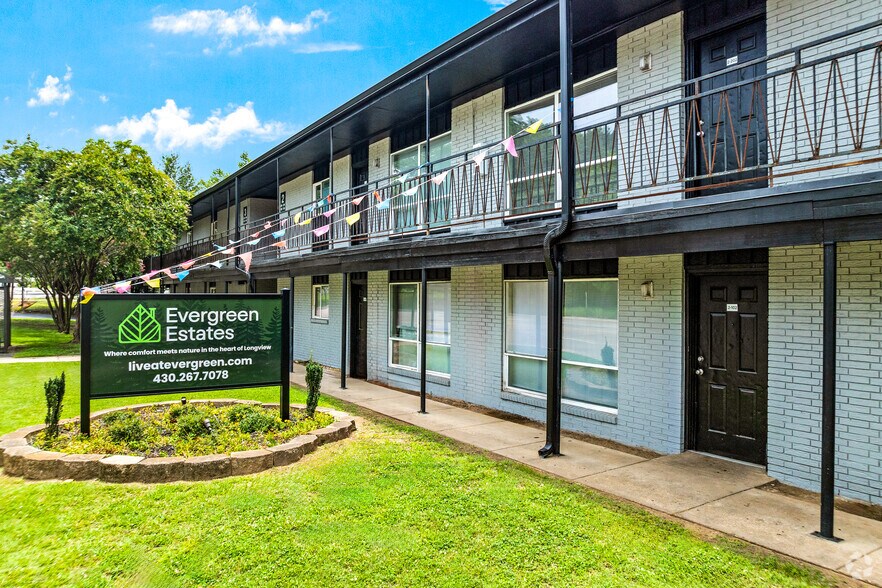 More Photos Of 717 S Green St, Longview Apartments For Sale