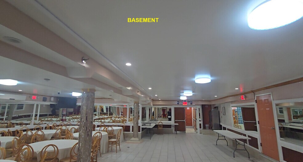 More Photos Of 110-27 Jamaica Ave, Jamaica Freestanding For Lease