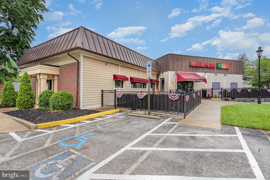 More Photos Of 132 W Main St, Westminster Restaurant For Sale