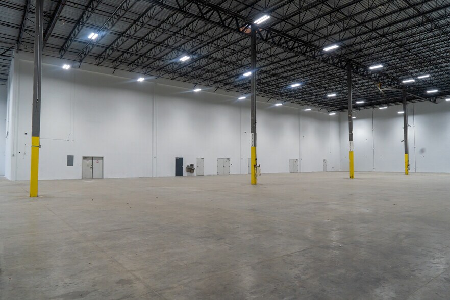 More Photos Of 3400 SW 20th St, Pembroke Park Warehouse For Lease